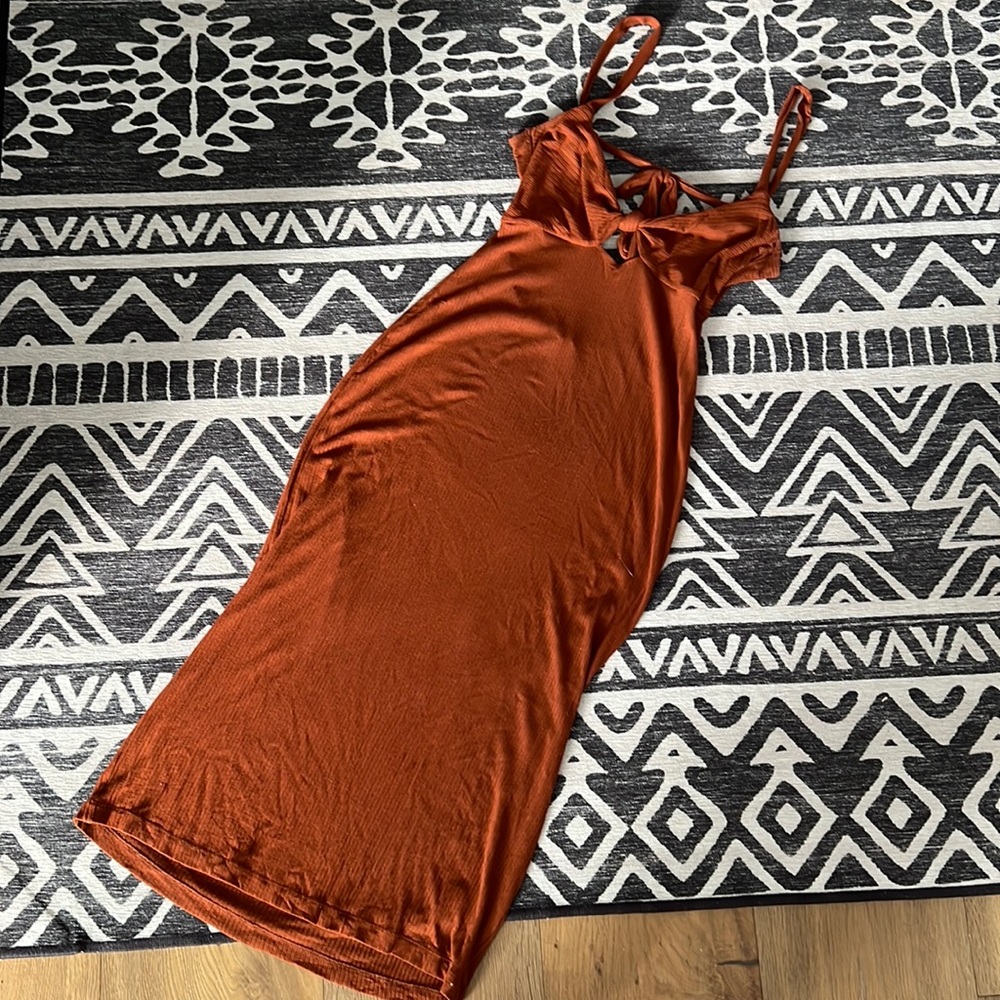 l*space Flattering cut out brown dress Large